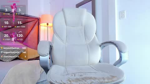 Gia  online show from 12.21.24