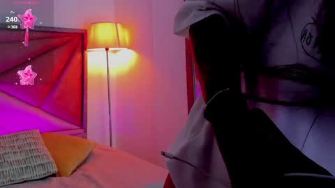 Gia  online show from 01.30.25