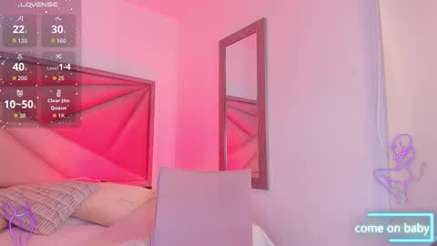 Gia  online show from 11.30.25