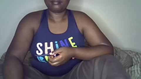 Snapshot of giannah01 chatting on 10.07.25 Giannah online show from 10.07.25