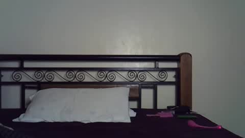 Snapshot of giannah01 chatting on 10.29.25 Giannah online show from 10.29.25