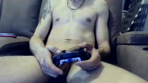 Snapshot of giantdick4u1991 chatting on 12.13.24 giantdick4u1991 online show from 12.13.24