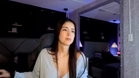 Gia online show from 10.10.25