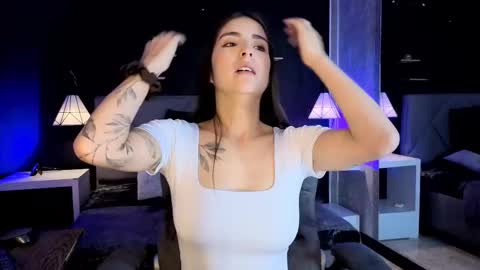 Gia online show from 10.26.25