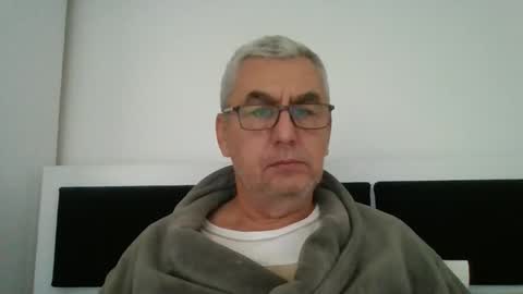 Snapshot of gigi1970 chatting on 10.11.25 gigi1970 online show from 10.11.25