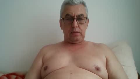 Snapshot of gigi1970 chatting on 04.12.26 gigi1970 online show from 04.12.26