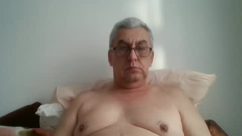 Snapshot of gigi1970 chatting on 04.16.26 gigi1970 online show from 04.16.26