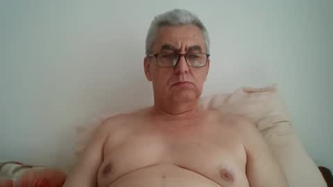 Snapshot of gigi1970 chatting on 04.19.26 gigi1970 online show from 04.19.26