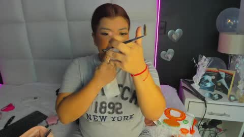 Snapshot of gigi_duran chatting on 05.06.26 Gigi online show from 05.06.26