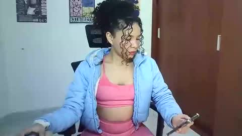 GIGI STCOTT online show from 12.22.25