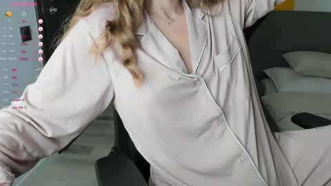 gigihadd online show from 03.04.25