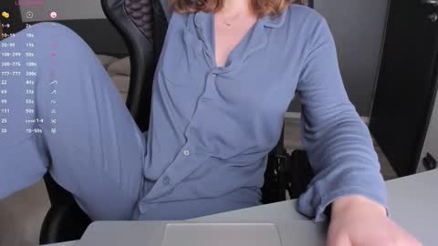 gigihadd online show from 02.17.26