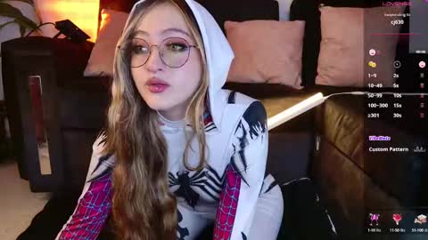 Gisel online show from 02.27.25