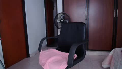 Sharlotte  online show from 02.27.25