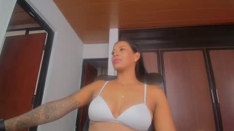 Sharlotte  online show from 09.22.25