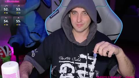 Snapshot of gil_gamesh2nd chatting on 05.22.26 Mirko online show from 05.22.26