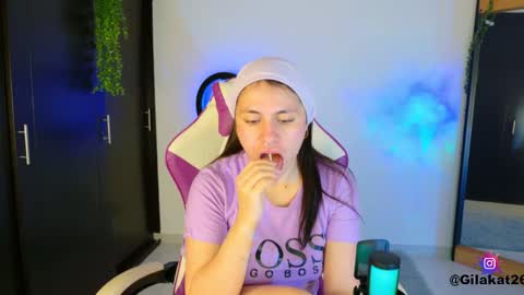 Snapshot of gilakat chatting on 11.15.25 gilakat online show from 11.15.25