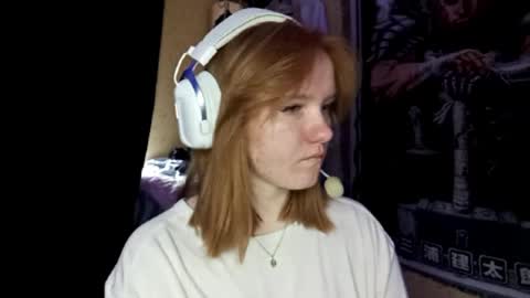 Snapshot of gilbertewillitzer chatting on 04.07.26 Bella online show from 04.07.26