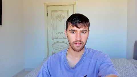 Snapshot of gilbertogonzales chatting on 09.21.25 gilbertogonzales online show from 09.21.25