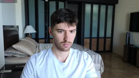 gilbertogonzales online show from 11.26.25