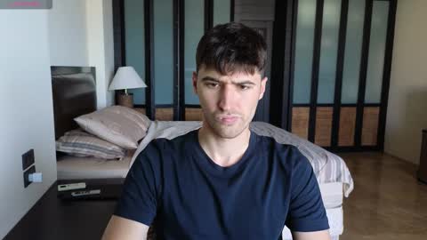 gilbertogonzales online show from 11.28.25