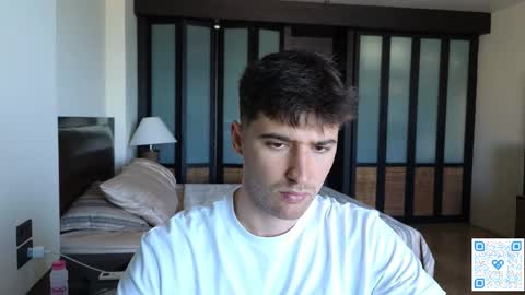 gilbertogonzales online show from 12.16.25