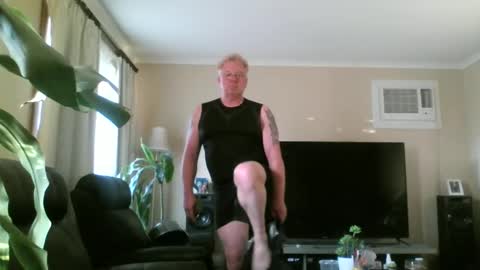 gimmmieoooo online show from 01.16.25