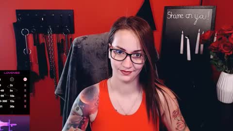 Snapshot of gina_hotlick chatting on 11.08.25 gina_hotlick online show from 11.08.25