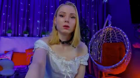 Snapshot of gina_lovelyy chatting on 02.15.26 Gina online show from 02.15.26