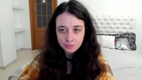 Snapshot of ginablum chatting on 10.06.25 Kate online show from 10.06.25