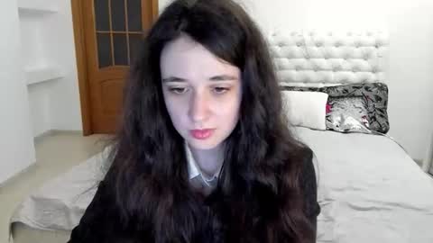 Snapshot of ginablum chatting on 10.12.25 Kate online show from 10.12.25