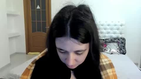 Snapshot of ginablum chatting on 10.16.25 Kate online show from 10.16.25