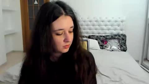 Snapshot of ginablum chatting on 10.18.25 Kate online show from 10.18.25