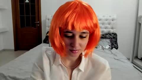 Snapshot of ginablum chatting on 10.31.25 Kate online show from 10.31.25