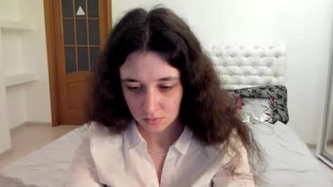 Snapshot of ginablum chatting on 11.02.25 Kate online show from 11.02.25