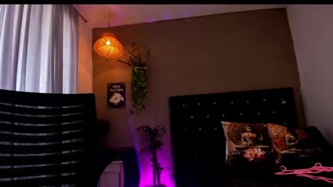 Snapshot of ginebraafxx chatting on 09.22.25 Ginebra online show from 09.22.25