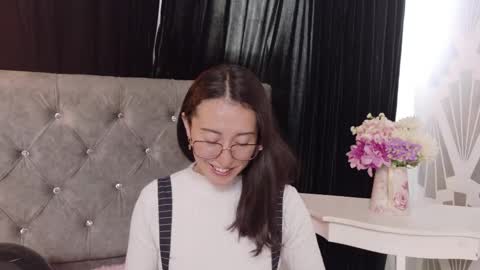 Snapshot of ginevra_esposito chatting on 09.17.25 Ginn online show from 09.17.25