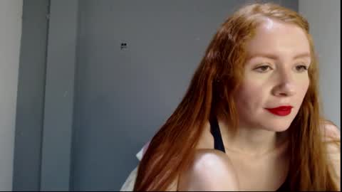 Snapshot of ginger_giirl chatting on 03.12.25 Ginger online show from 03.12.25