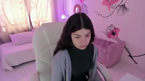 Kendall online show from 04.23.26