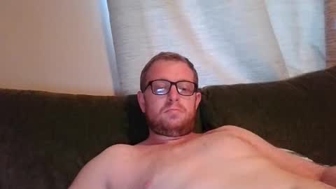 Snapshot of ginwood chatting on 06.16.26 ginwood online show from 06.16.26