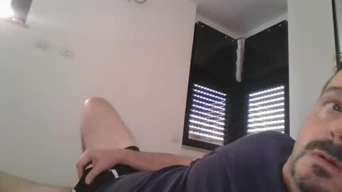 gio_021 online show from 09.30.25