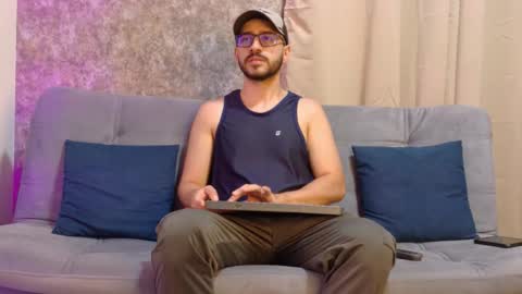 Gio online show from 09.22.25