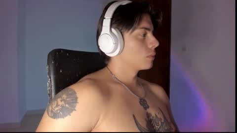 Snapshot of gio_russo chatting on 10.16.25 GioRusso online show from 10.16.25