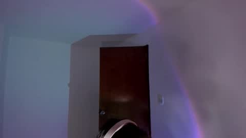 Snapshot of gio_russo chatting on 10.24.25 GioRusso online show from 10.24.25