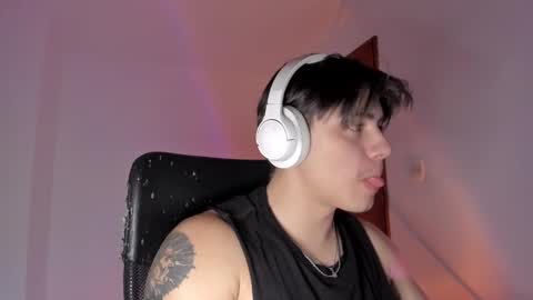 Snapshot of gio_russo chatting on 02.01.26 GioRusso online show from 02.01.26