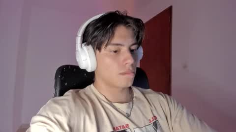 Snapshot of gio_russo chatting on 02.11.26 GioRusso online show from 02.11.26