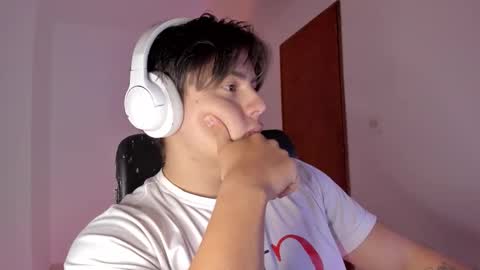 Snapshot of gio_russo chatting on 02.19.26 GioRusso online show from 02.19.26