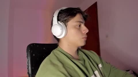 Snapshot of gio_russo chatting on 02.25.26 GioRusso online show from 02.25.26