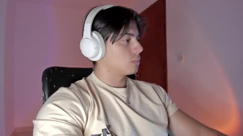 Snapshot of gio_russo chatting on 02.26.26 GioRusso online show from 02.26.26