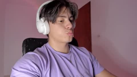 Snapshot of gio_russo chatting on 03.03.26 GioRusso online show from 03.03.26